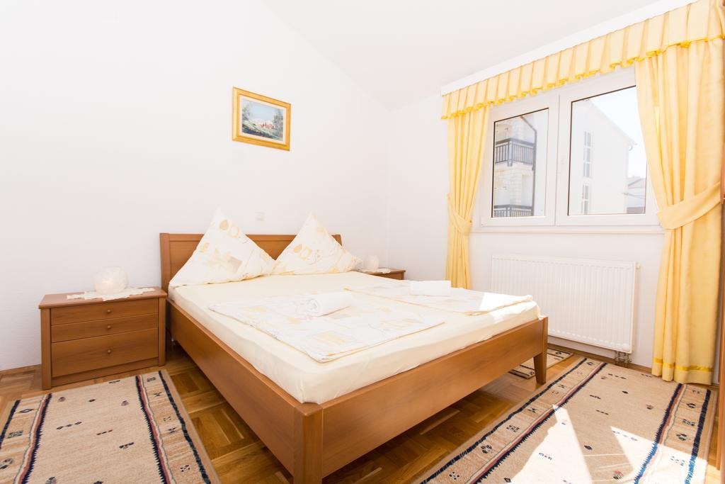 Villa Snjezana Trogir Buitenkant foto